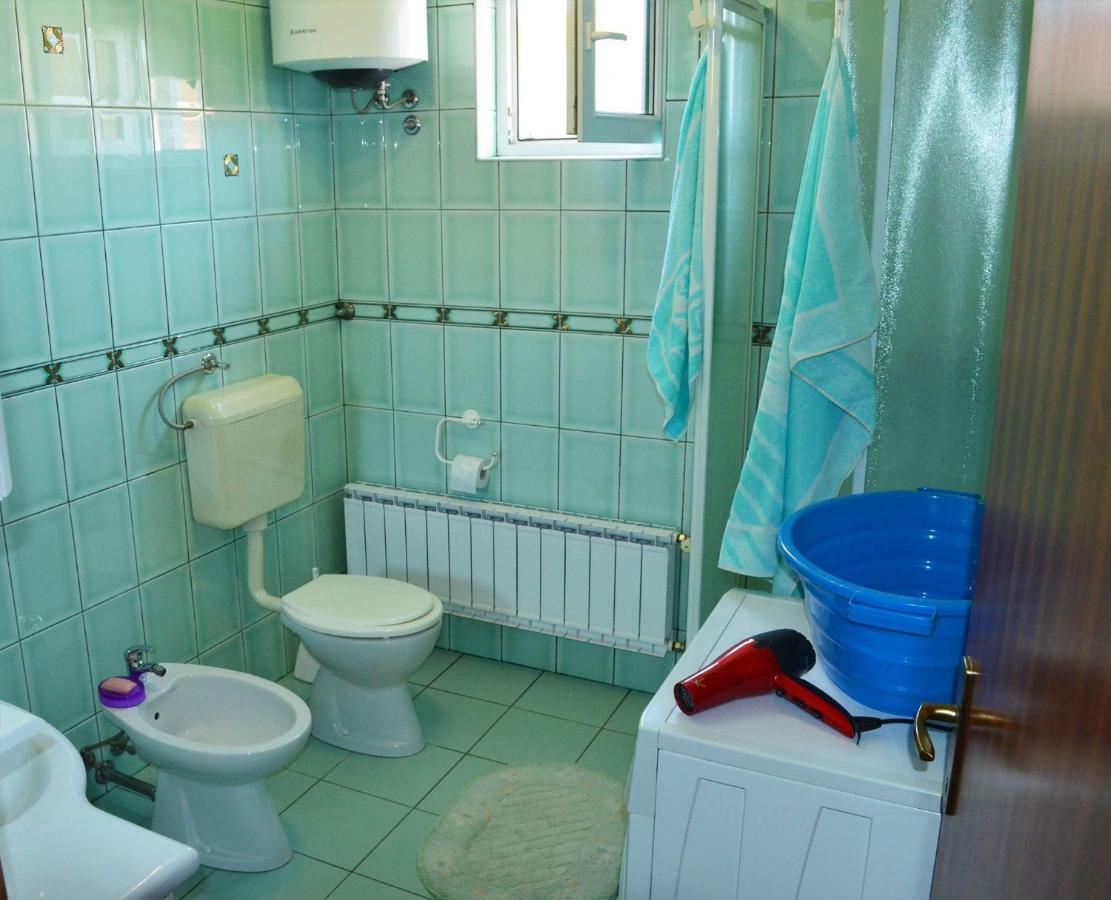 Apartman Rosa Pirovac Exterior photo